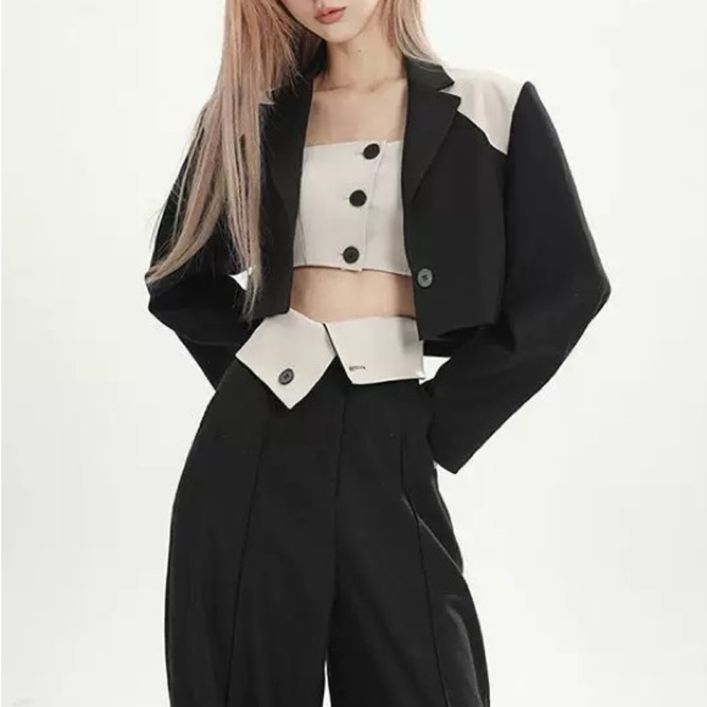 Black cropped blazer jacket with cream shoulder edge